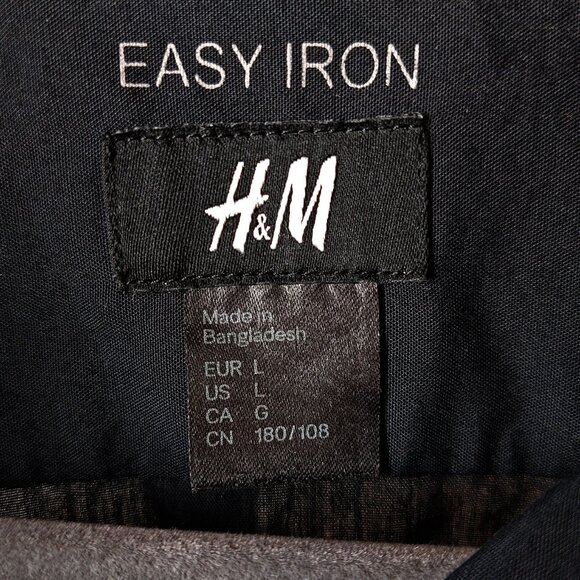 Two Mens Dress Shirts Black and Navy Blue - H&M Easy Iron - Size Large - Picture 6 of 7